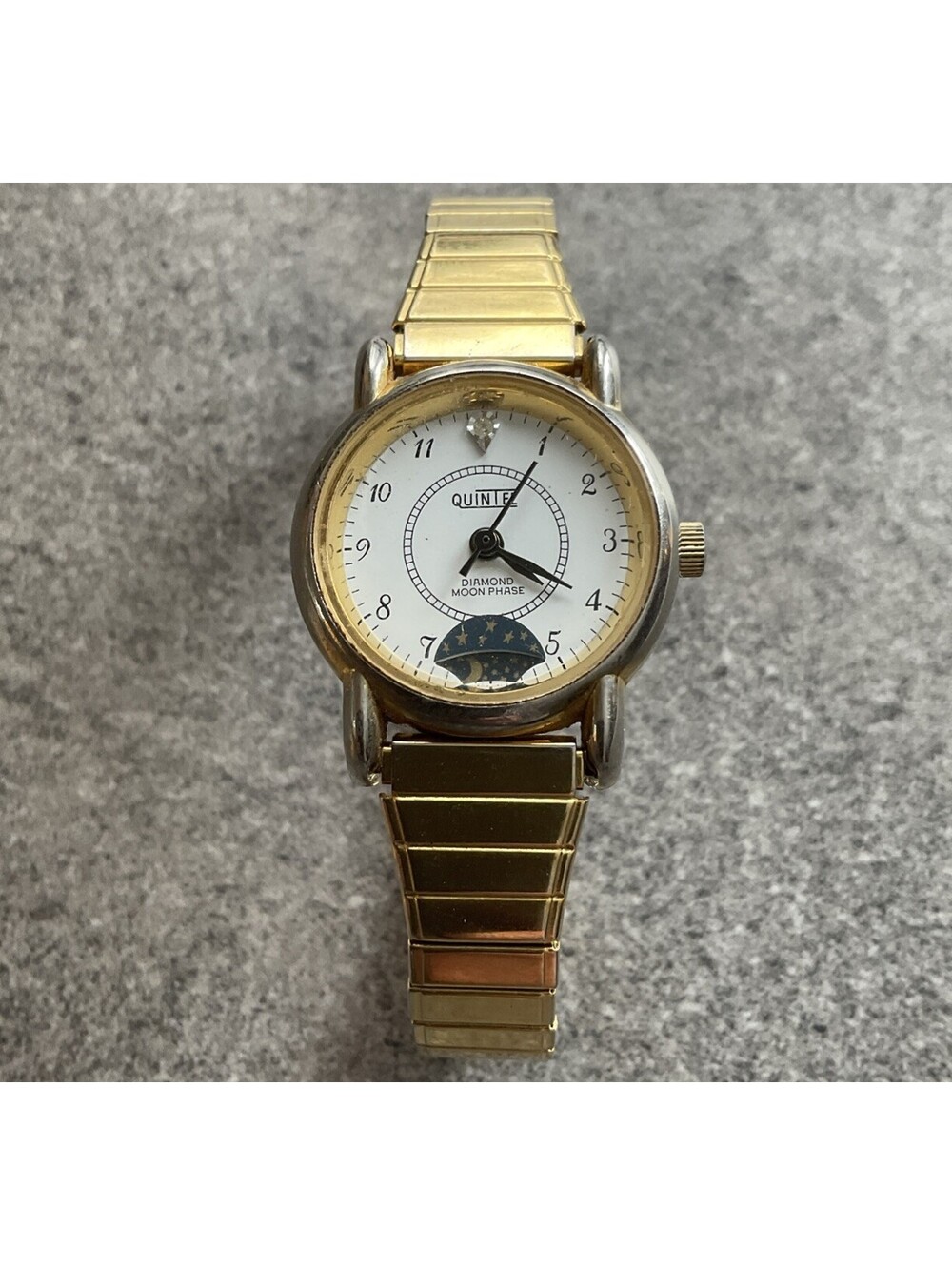 Vintage Quintel Women’s Moon Phase Diamond Accent Watch 24mm Gold Tone Case D2